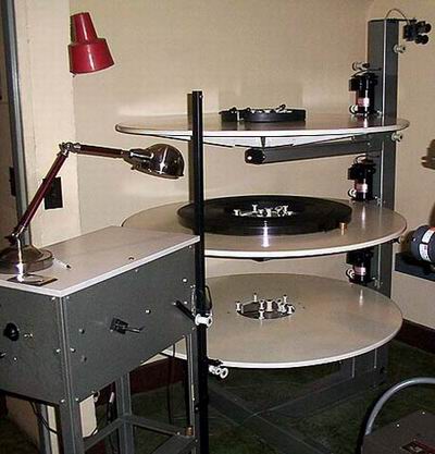 Pines Theatre - Platters (newer photo)